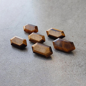 Piedra Preciosa de Ojo de Tigre Natural, Corte Facetado, Forma Hexagonal Grande, Calibrada, para Joyería - Product Image 1