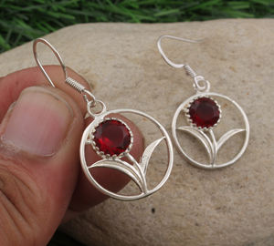 ต่างหูเงินแท้ 925 ประดับพลอยโกเมนสีแดงธรรมชาติ สำหรับผู้หญิง เครื่องประดับหรูหรา ประจำเดือนมกราคม เหมาะสำหรับงานปาร์ตี้และวันครบรอบ - Product Image 3