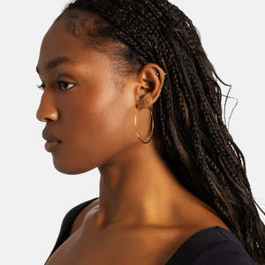 Grandes boucles d'oreilles créoles dorées pour femmes, en acier inoxydable plaqué or jaune, légères et tendance - Product Image 2