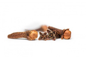 Huaran Natural Whole Cloves Spice for Culinary Use Ideal for Flavoring Dishes <b>Baking</b> <b>Goods</b> and Beverage Preparations - Product Image 5