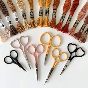 Tijeras profesionales para tejer al por mayor, proveedor de tijeras para enhebrar, alta calidad para punto de aguja, ganchillo, tejer y otras manualidades. - Product Image 4