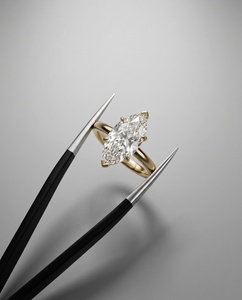 Anillo de Compromiso de Oro Amarillo Sólido de 14 Quilates con Diamante Cultivado en Laboratorio de Corte Marquesa de 2.50 Quilates con Certificación IGI - Regalo de Aniversario Solitario - Product Image 6