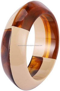 Artisanat en résine de style ange vintage fabriqué à la main pour femmes bouton de manchette et bracelet personnalisés haut de gamme fabriqués à la main d'Inde - Product Image 5