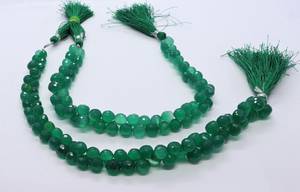 Cuentas facetadas de ónix verde natural al por mayor de 7 a 8 mm, gotas de ónix verde facetadas tipo briolette para la fabricación de joyas. - Product Image 6