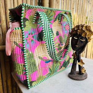 Veer Handicrafts – Panneau de tissu matelassé en coton multicolore style tropical pour la confection de sacs fourre-tout, sacs de shopping et sacs de voyage sur mesure - Product Image 4