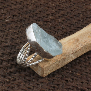 Bague artisanale en argent sterling 925 avec aigue-marine naturelle, pierre précieuse bleu clair authentique, bijoux vintage faits à la main, cadeau de mariage - Product Image 2