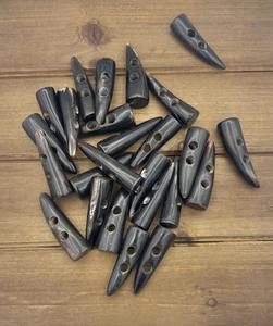 ที่เปิด-ปิดแบบขัดเงาจากเขาควาย |   อุปกรณ์ยึดติดเสื้อผ้าที่เป็นมิตรกับสิ่งแวดล้อม - Product Image 3