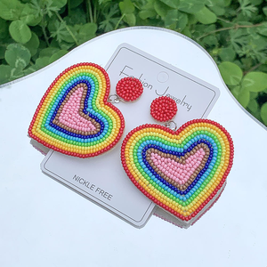 Boucles d'oreilles pendantes en forme de cœur arc-en-ciel en perles faites à la main, design classique tendance, pour femmes, bijoux par MD HANDICRAFTS - Product Image 4