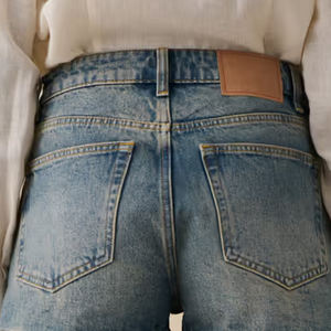 Shorts Casuales de Mezclilla para Mujer 2026 con Logotipo Personalizado, Tela Flexible con Bolsillos y Cierre de Botones, Colección Verano 2026 - Product Image 5