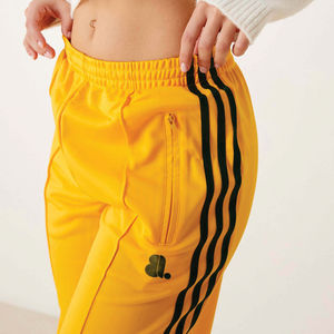 Pantalon décontracté jaune taille haute pour femme, coupe large, taille élastique, rayures latérales unies, coupe ample, longueur totale, en tissu éponge, idéal pour le printemps - Product Image 5