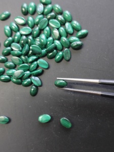 Malaquita Natural, Corte Ovalado de 5x3MM, Piedras Preciosas Sueltas para Joyería - Product Image 2