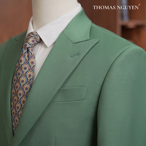 Signature : Le deux-pièces vert minéral - Précision, croissance et coupe moderne - Couleur naturelle |   Qualité sur mesure du Vietnam - Product Image 2