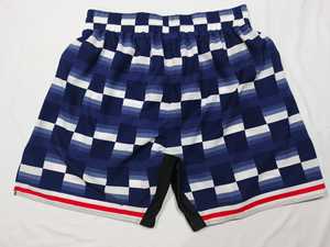 Shorts de Muay Thai en tissu respirant, idéaux pour les activités de fitness et d'entraînement pour hommes, service OEM disponible. - Product Image 2