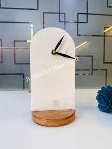Reloj de Escritorio de Mármol con Temática Religiosa Hecho a Mano, Acabado Pulido, Marca J.Kmarble - Pieza de Decoración para el Hogar, Estética y de Buena Calidad - Product Image 2