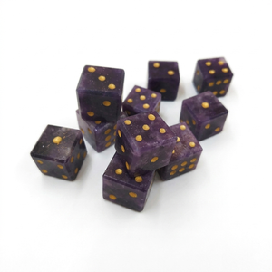 Dés en Lépidolite Naturelle D6 – Pierre Précieuse Gravée – Jeu de Dés Personnalisé - Product Image 5