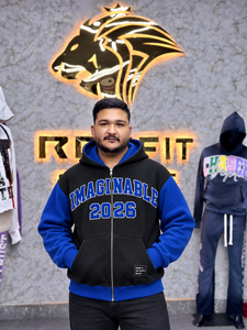 Sudadera con capucha personalizada unisex con letras aplicadas, estilo urbano, forro polar oversize, etiqueta en el puño en contraste, top informal OEM para invierno - Product Image 2