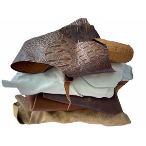 Déchets de cuir en vrac pour l'exportation, destinés à la fabrication de panneaux en cuir recyclé et à la reprise industrielle - Product Image 1