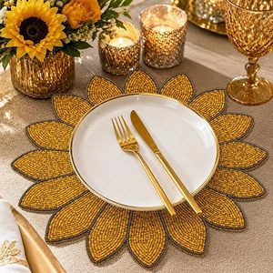 Set de table en feutre non tissé fait main en forme de fleur, motif tournesol jaune, design bohème, nappe décorative - Product Image 4