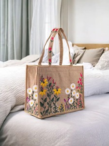Best Selling Jute Carry Bags with Beautiful Handles and Embroidery Work Floral Design for Women Daily Use Available for Sale - Product Image 3