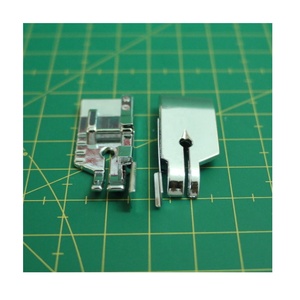 P60618 PIES PRENSATELAS DE 1/4 PULGADAS CON GUÍA SNAP EN EL HOGAR DOMÉSTICO HECHO EN TAIWÁN REPUESTOS PARA MÁQUINA DE COSER - Product Image 1