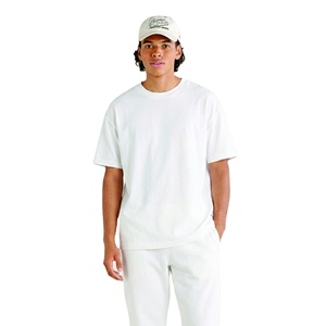 เสื้อยืดโอเวอร์ไซส์ผู้ชายสไตล์สตรีทแวร์ลำลอง ผ้าฝ้าย 100% ระบายอากาศได้ดี เหมาะสำหรับฤดูร้อน ขนาดสั่งทำได้ ใส่สบาย ทันสมัย - Product Image 1