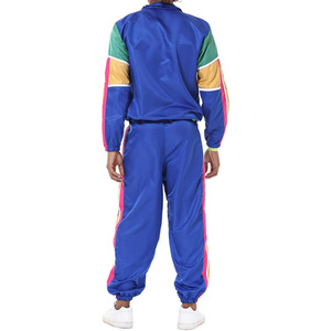 เสื้อแจ็คเก็ตกันลมสำหรับผู้ชาย แบบสปอร์ต สีสันตัดกัน แขนยาว มีฮู้ด ปิดด้วยเชือกผูก มีกระเป๋าข้าง น้ำหนักเบา ผลิตจากโพลีเอสเตอร์ เหมาะสำหรับใส่ในฤดูใบไม้ผลิ - Product Image 3