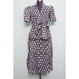 Robe midi pour femme à imprimé léopard 100% coton, très vendue, écologique et lavable, respirante, imprimé animal, col en V, robe longue - Product Image 3