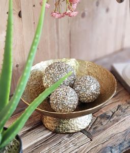 Plat de présentation moderne en aluminium coulé doré pour fleurs et fruits, sans BPA, bol de luxe texturé doré sur pied pour centre de table de fête - Product Image 1