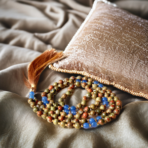 Collier Mala en Jaspe Unakite Fait Main avec 108 Perles, Bijoux Spirituels Hindous à la Mode avec Pierres Précieuses Nouées - Product Image 1