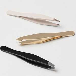Pince à épiler pour sourcils de qualité supérieure avec étiquette privée, en acier inoxydable massif, couleur or, à pointe inclinée - Product Image 4
