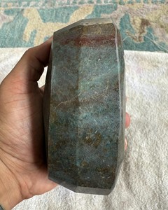 พลอยทับทิมธรรมชาติทรงรีเจียระไนแบบมรกต น้ำหนัก 5000 กะรัต พลอยเม็ดเดี่ยวขนาดใหญ่ สีแดงเข้มขัดเงา พลอยทับทิมคุณภาพสูง - Product Image 2