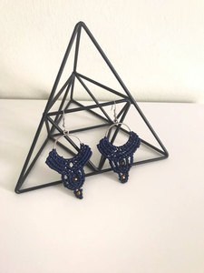 Boucles d'oreilles pendantes macramé vintage de qualité supérieure, avec perles en laiton plaqué argent, faites à la main, tendance, pour mariage - Product Image 4