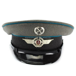Casquette blanche uniforme de haute qualité avec insigne de lingot casquettes en gros Epeaked prix bon marché personnalisé à vendre - Product Image 1