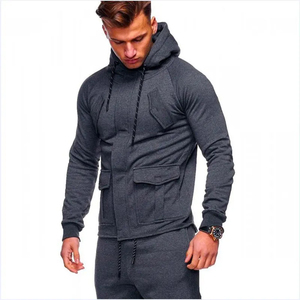 Conjunto Deportivo Informal de Dos Piezas para Hombre, Pantalones Jogger Cargo con Capucha en Gris Carbón, Ropa Deportiva Urbana - Product Image 1