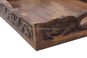 Bandeja para servir de madera cuadrada moderna hecha a mano con asas detalle intrincado tallado ecológico para el desayuno y la decoración del hogar - Product Image 5