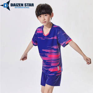 Uniforme de Fútbol Personalizado DSI con Nombre de Equipo, Diseño a Cuadros, 100% Poliéster, Manga Corta, Antibacterial, Secado Rápido, para Primavera - Product Image 4