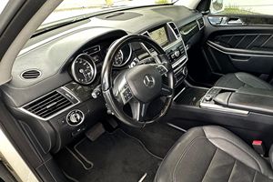 BONNE AFFAIRE 2015 GL 550 TWIIN-TURB0 V8 AWD - Product Image 2