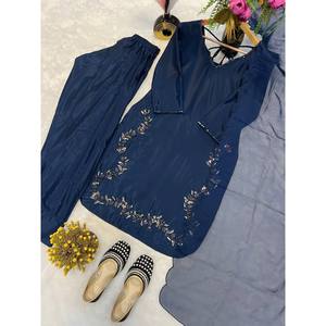 Haut de soirée pour femmes de marque avec bas et ensemble élégant Dupatta - Product Image 3