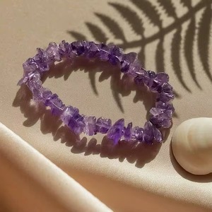 Bracelet en Cristal Dynamique Fait Main, Pierres Naturelles d'Améthyste et de Quartz, Bijou Tendance pour la Guérison et la Méditation - Vente Flash - Product Image 4