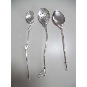 Juego de utensilios de cocina plateados de acero inoxidable con diseño único Juego de cubiertos de aspecto moderno de lujo para restaurante Boda Hogar - Product Image 1