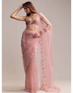 Sari rose KV en tissu filet orné de perles et de sequins, avec blouse non cousue - Product Image 1