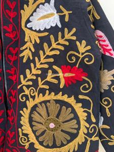 Manteau en coton brodé à la main à motifs floraux, col mandarin, manches longues, vêtements d'extérieur d'automne, style chinois, grande taille pour femmes - Product Image 5