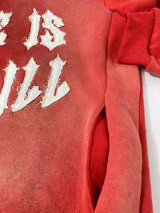 Sudadera con capucha roja personalizada con cremallera, estilo oversize, streetwear, con parche de estrella, al por mayor, roja vintage lavada - Product Image 5