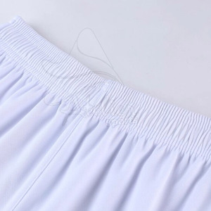 ชุดฟุตบอลพรีเมียม ชุดกีฬา ระบายอากาศได้ดี แห้งเร็ว ผ้าคุณภาพสูง รับสกรีนโลโก้ทีม น้ำหนักเบา เหมาะสำหรับฝึกซ้อมและแข่งขัน - Product Image 4