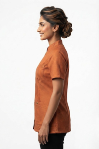 Veste de barbier professionnelle pour salon avec fermeture éclair, logo et couleur personnalisables, durable, résistante à l'eau, mélange polyester/nylon/coton - Product Image 2