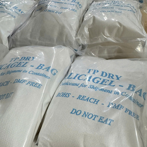 สารดูดความชื้นชนิดดินเหนียวสำหรับอุตสาหกรรม  แบบแขวน  สำหรับการขนส่งทางทะเล  น้ำหนัก 1 กก. บรรจุ 3 ถุง - Product Image 3