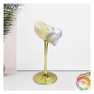 Gobelet artistique en coquillage naturel avec tige décorative, accent unique d'inspiration océanique pour salons de luxe et intérieurs raffinés - Product Image 2