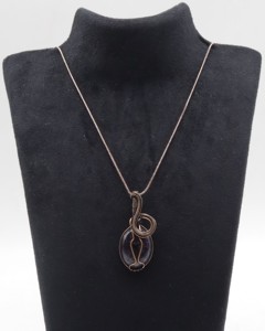 Collier en agate naturelle avec pendentif enroulé de fil de cuivre |   Collier artisanal bohème en pierres précieuses - Product Image 3