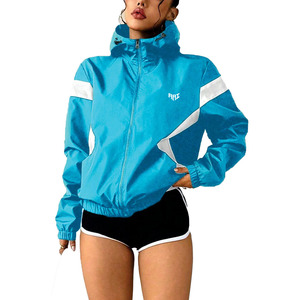 Chaqueta Cortavientos Ligera con Capucha Color Cian para Mujer - Chaqueta Cortavientos Personalizada de Alta Calidad - Product Image 4