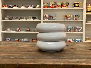 Bol de service en céramique blanc brillant, silhouette moderne et discrète, idéal pour les tables contemporaines, qualité alimentaire garantie - Product Image 4